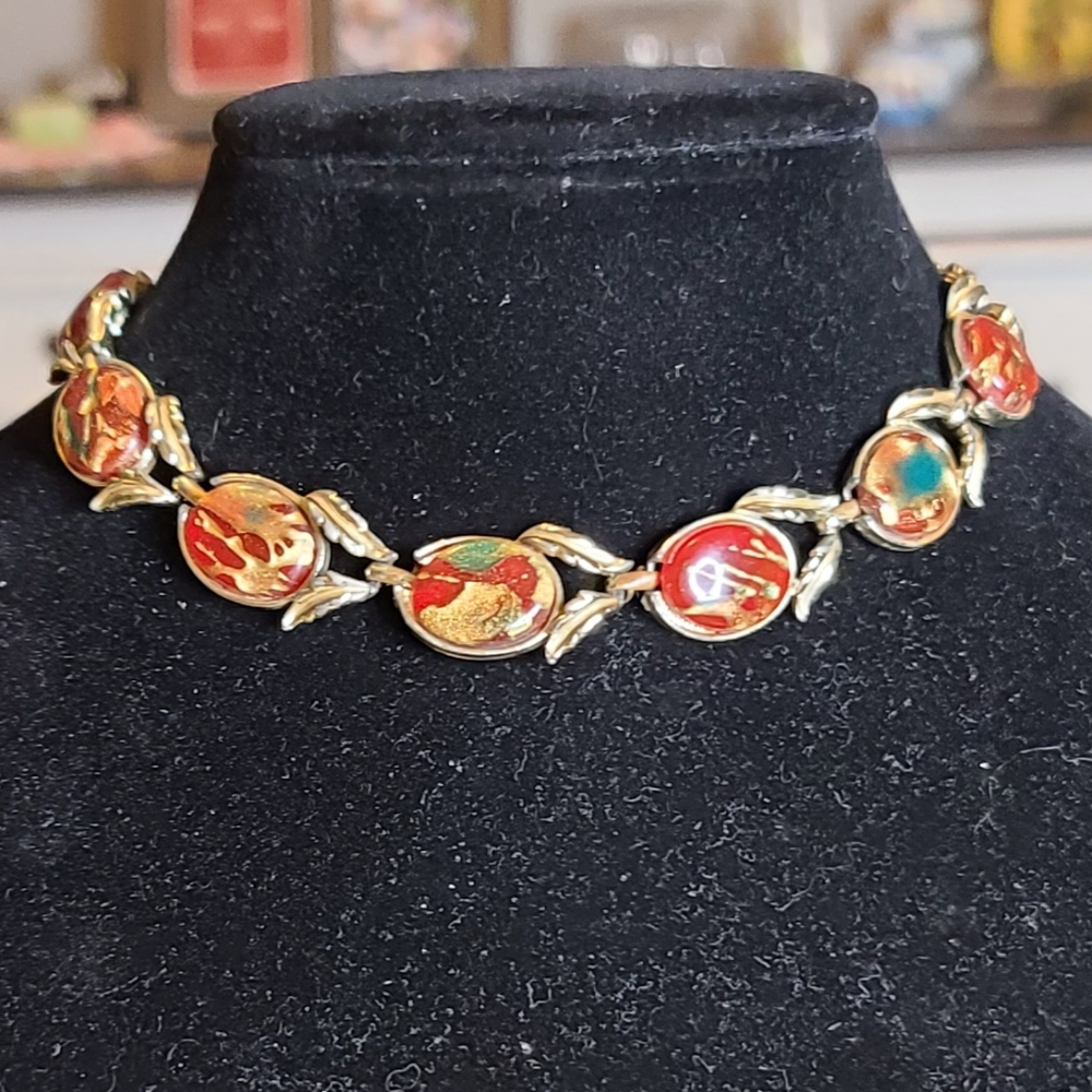 Womens Vintage Lucite Abstract Lucite Earthtone Colored Necklace